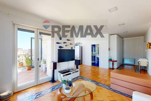 Apartment / Etagenwohnung in Salerno, Provincia di Salerno