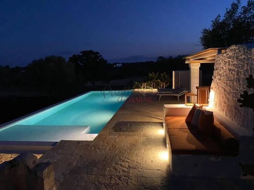 Country House in Ostuni, Provincia di Brindisi