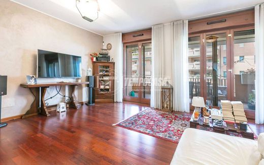 Apartment / Etagenwohnung in Settimo Milanese, Mailand