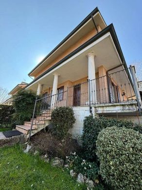 Villa Buccinasco, Milano ilçesinde