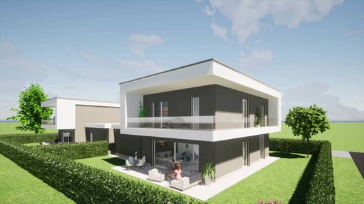 Villa in Cassano Magnago, Provincia di Varese