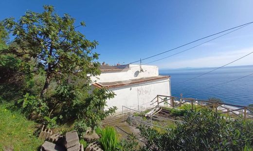 Apartment / Etagenwohnung in Conca dei Marini, Provincia di Salerno