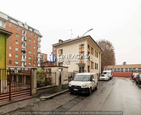 Luxury home in Corsico, Milan