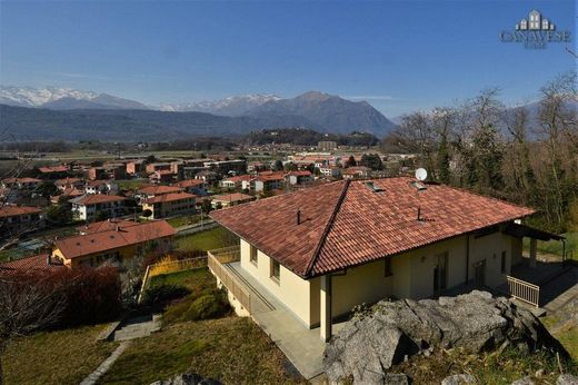 Villa Pavone Canavese, Torino ilçesinde