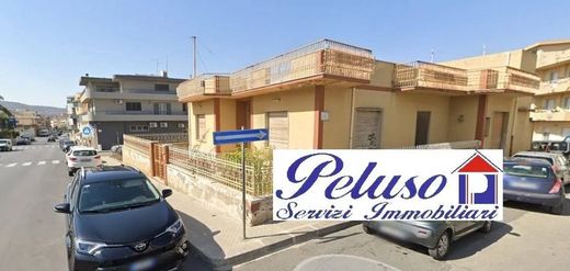 Villa Comiso, Ragusa ilçesinde