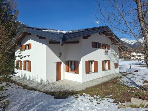 Villa à Massimeno, Trente