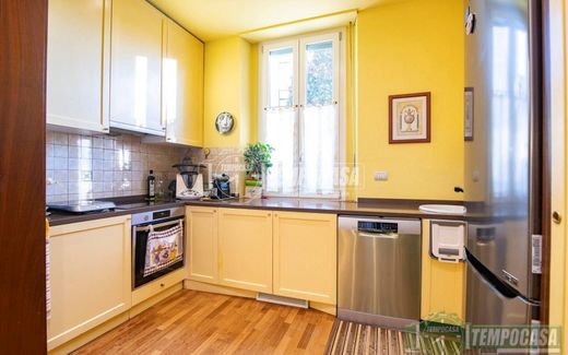 Villa in Monza, Provincia di Monza e della Brianza