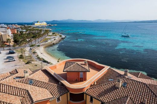 Cobertura - Golfo Aranci, Provincia di Sassari