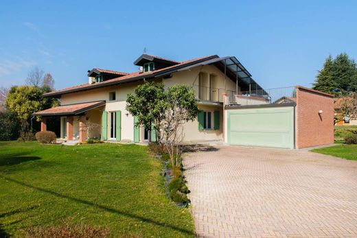 Cadrezzate, Provincia di Vareseのヴィラ