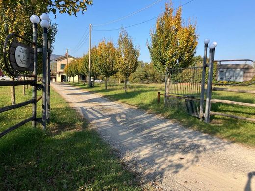 Villa in Borghetto di Borbera, Provincia di Alessandria