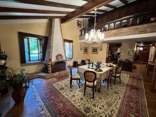 Βίλα σε Albinea, Provincia di Reggio Emilia