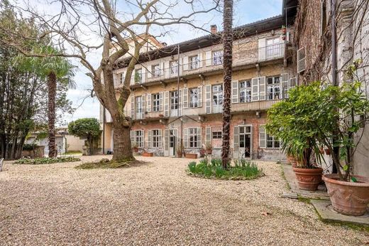 Country House in Alpignano, Turin