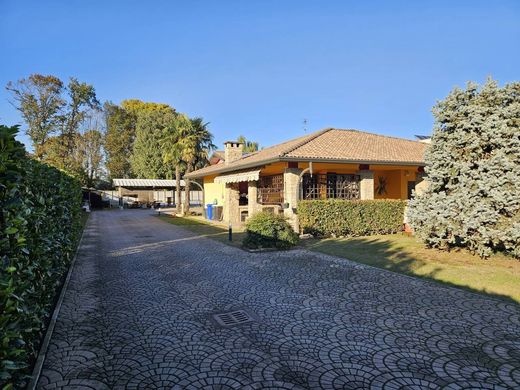 Villa Calvenzano, Bergamo ilçesinde