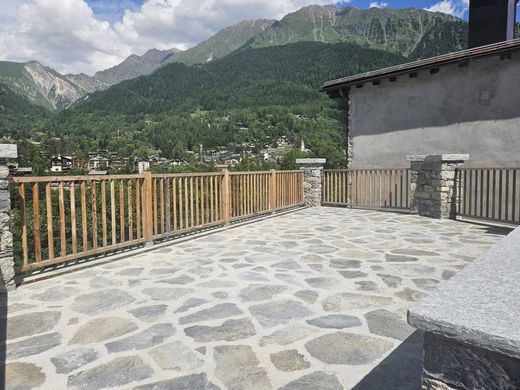 아파트 / Courmayeur, Valle d'Aosta