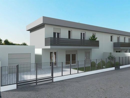 Villa in Casorezzo, Mailand