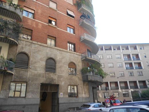 ミラノ, Città metropolitana di Milanoのアパートメント