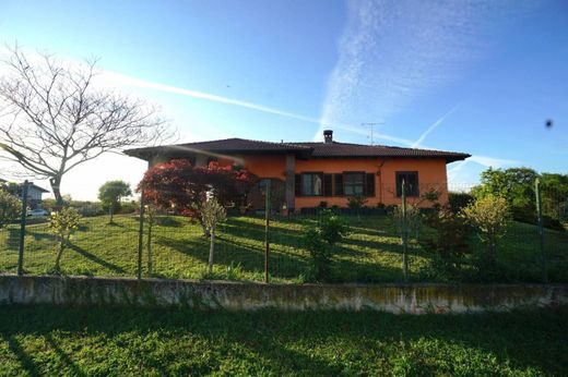 Villa in Cassolnovo, Provincia di Pavia