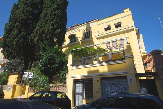 Apartment in Rome, Latium