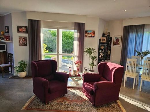 Villa - Rosignano Marittimo, Provincia di Livorno