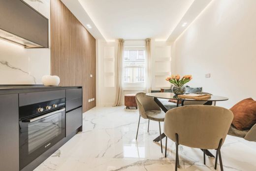 Apartment / Etagenwohnung in Mailand, Lombardei