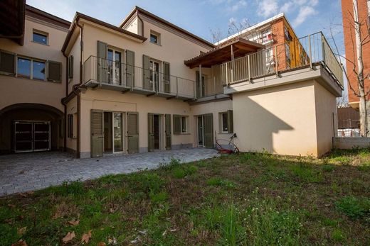 Villa in Grugliasco, Turin