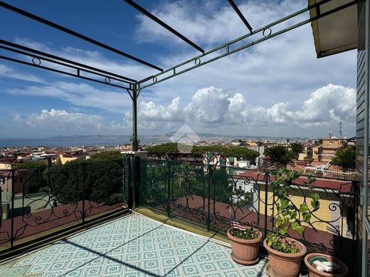 Apartment in Portici, Naples