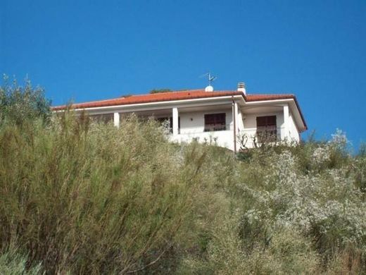 Villa in Vallecrosia, Provincia di Imperia