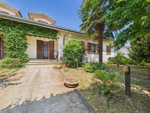 Villa à San Genesio ed Uniti, Provincia di Pavia