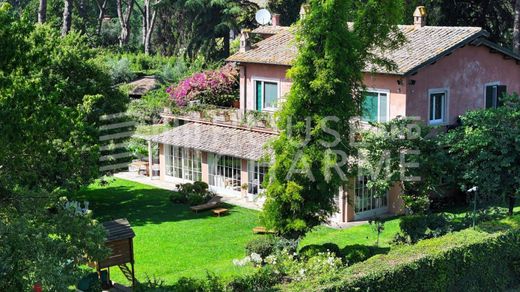 Villa in Rome, Latium