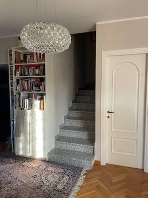 Villa Pisa, Pisa ilçesinde