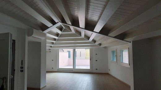 Penthouse in Treviso, Provincia di Treviso