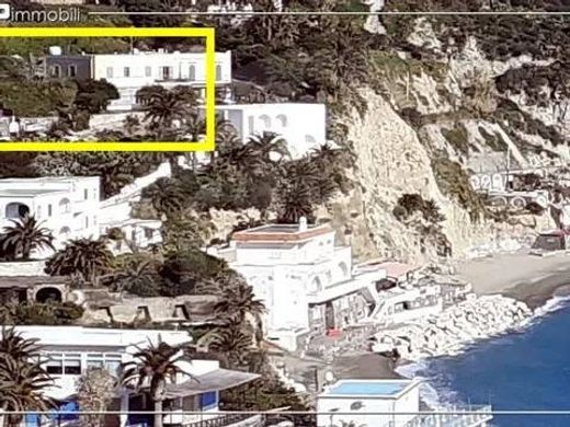 Apartment in Serrara Fontana, Naples