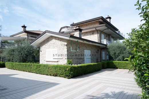 Villa en San Potito Ultra, Provincia di Avellino