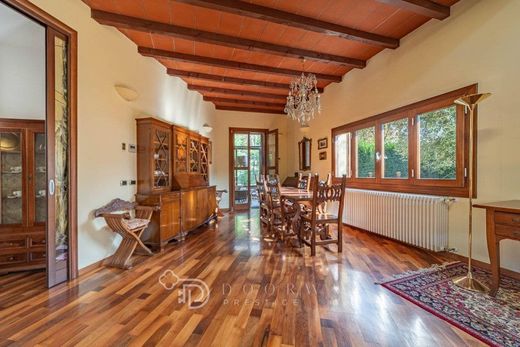 Villa Corsico, Milano ilçesinde