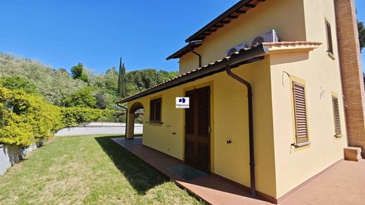 Villa Reggello, Firenze ilçesinde