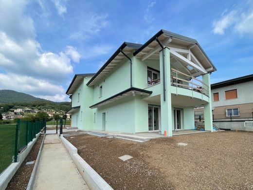 ‏וילה ב  Ome, Provincia di Brescia