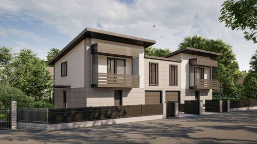 Villa in Cavriago, Provincia di Reggio Emilia