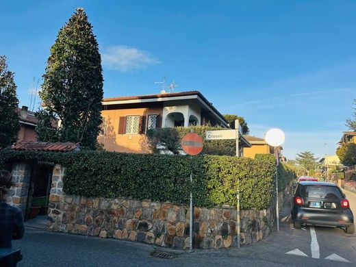 Villa in Rome, Latium