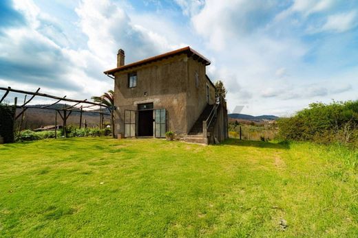 Country House in San Cesareo, Rome