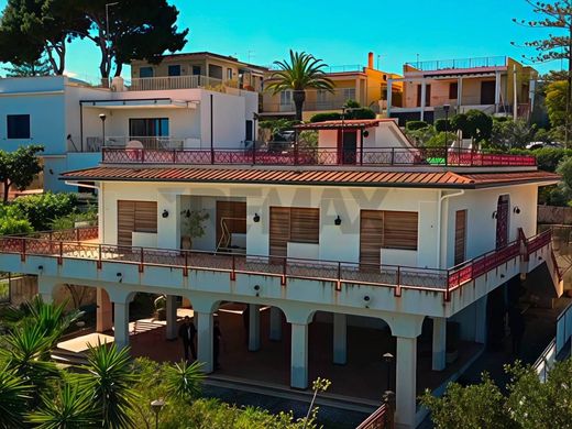 Villa a Casteldaccia, Palermo