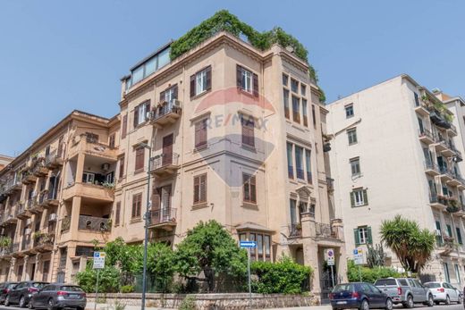 ‏דירת פנטהאוז ב  פלרמו, Palermo