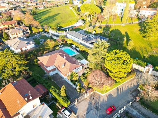 别墅  Gavardo-Sopraponte, 布雷西亚省