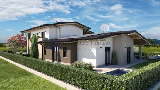 Villa in Brusaporto, Provincia di Bergamo