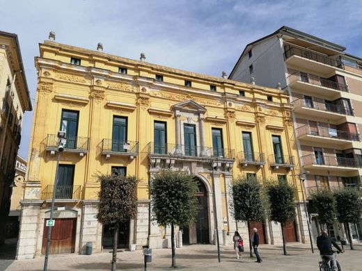 Piso / Apartamento en Avellino, Provincia di Avellino