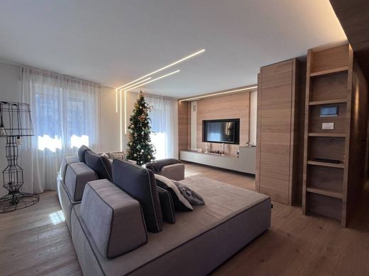 Daire Sauze d'Oulx, Torino ilçesinde