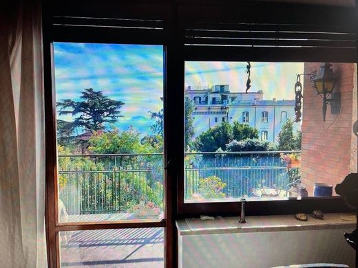Appartamento a Napoli, Campania