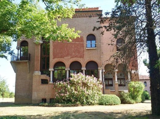Villa in Virgilio, Province of Mantua