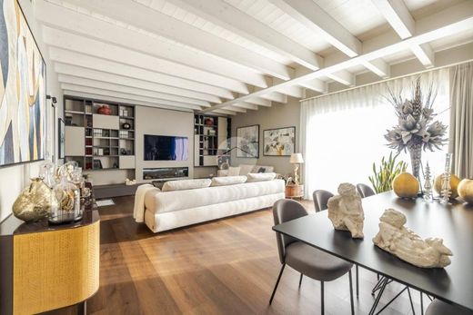 Penthouse à Costa di Mezzate, Provincia di Bergamo