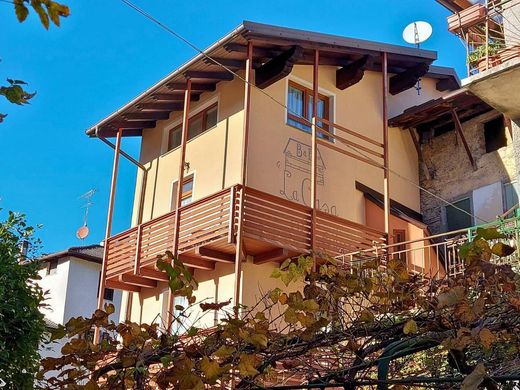 ‏דירה ב  Levico Terme, Provincia autonoma di Trento