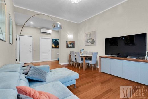 아파트 / 밀라노, Città metropolitana di Milano